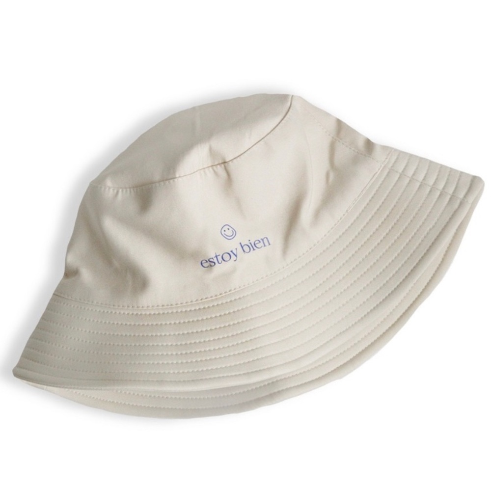 Estoy bien bucket hat from Lights Label Miami